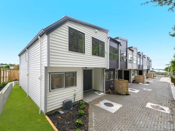 Freehold Homes – Smart Living in a Prime Location