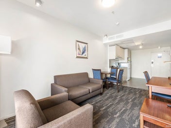 Bargain Buy- Modern CBD Living with aircon