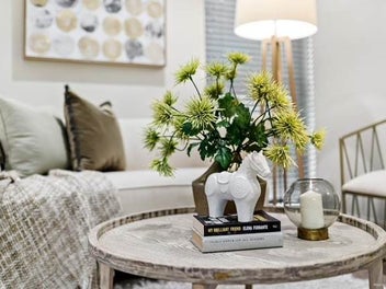 Prime Location - Vendor demands a sale now!