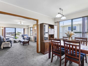 Family Upgrade Sun, Space, and Bonus Living!