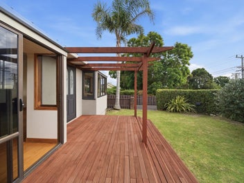 Classic Charm, Centrally Located