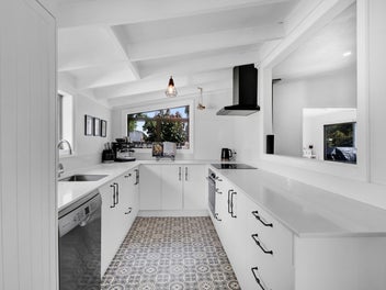 Character, Privacy & Everyday Ease on Konini