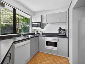 Deceased Estate, City-Edge Ease