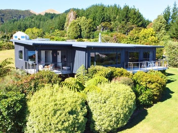 GRAND LIGAR BAY LIFESTYLE