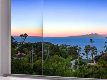 Exceptional Living in Olde Torbay