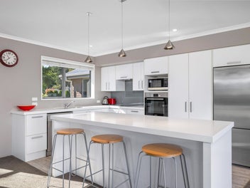 Owners have relocated – immediate move-in