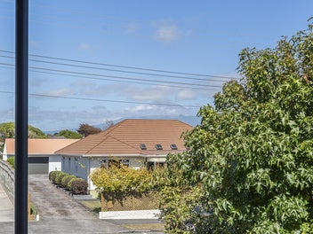 VENDOR INVITES OFFERS