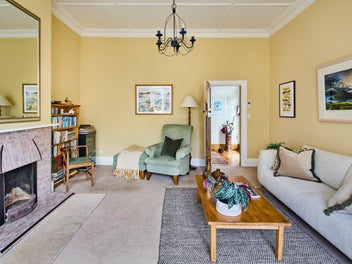 Unique home in Oriental Bay on freehold title