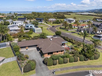 Peaceful & Private in Athenree Heights