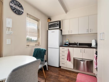 Easy-Care Furnished Apartment Living