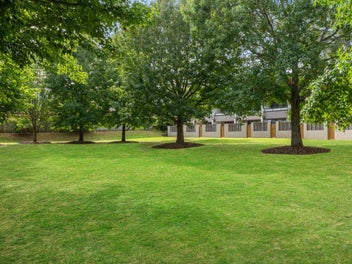 Secure, sun-filled & seriously well located