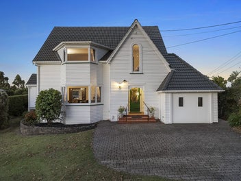 ST HELIERS FINEST - FAMILY LIVING NEXT GENERATION