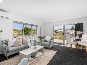Live the Beach Dream - Space, Views & Sun