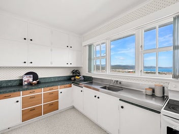 FIRST TIME ON THE MARKET - VIEWS & POTENTIAL