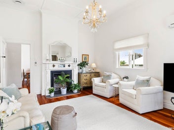 Space, Charm & Versatility