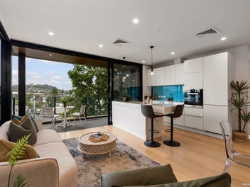 Grey Lynn Living - Elevated Views