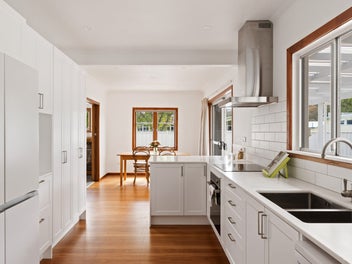 The quintessential kiwi family home!