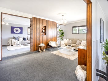 Large Lifestyle Property with Style and Comfort