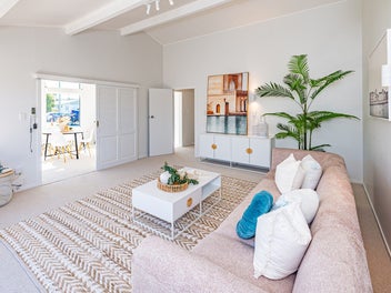 Springvale done right, renovated, refreshed, ready