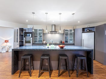 Motivated Sellers, Auction Day in Sight