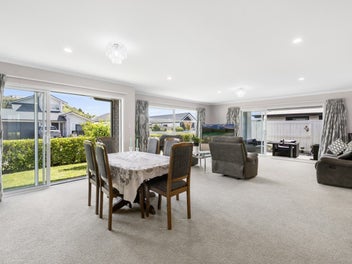 Corner Living in the heart of Pyes Pa