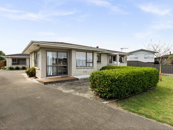 Already Packing - Owners Motivated to Sell!