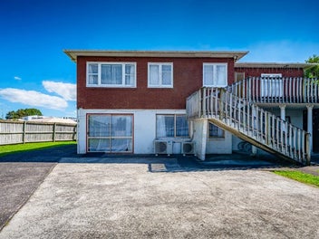 878m² MHU Flat Land plus $1000/week Income