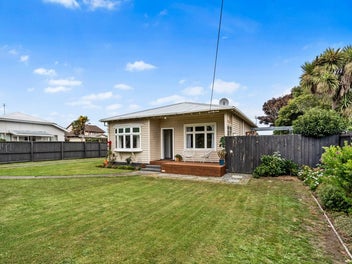 Huge Section & Potential: First Home or Subdivide?