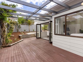 Motivated Vendors Relocating - ACT Fast!