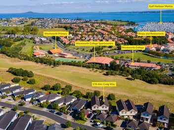 Freehold TownHouse with Views!