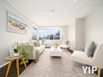 Sea Views & Free-Standing? YIP!