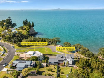 Exceptional Coast Retreat - This is EXTRA Special