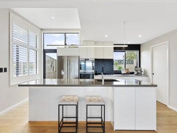 Exceptional views, living and location