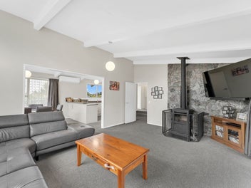 Sun-Soaked & Super Tidy