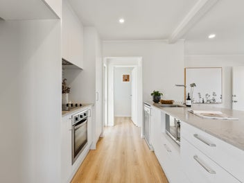 Modern & Renovated: Ideal First Home or Rental