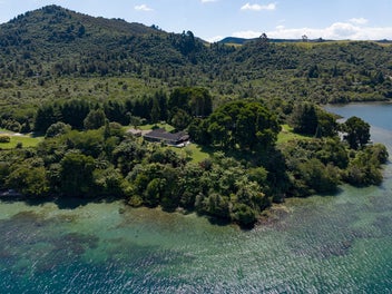 Restore, Recreate, Revere the Setting