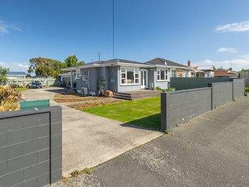 Cute, tidy and full of appeal!