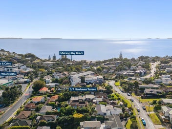 The perfect first step in Mairangi Bay