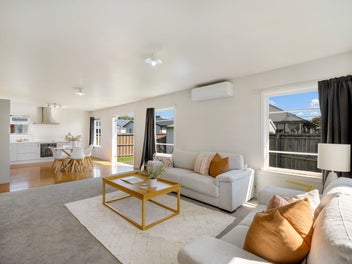 Classic 1950s Vibes in Avonside!