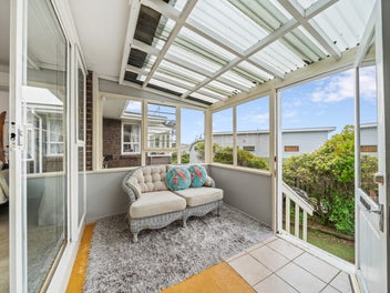 AFFORDABLE EASY CARE GEM