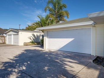 Two Double Garages + Sunlit, Private Retreat