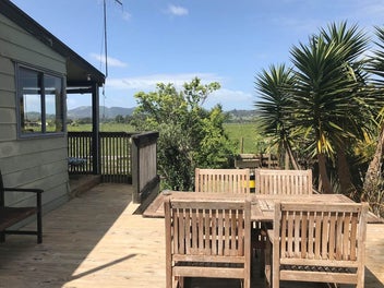 Two Homes - A Kiwi Dream!