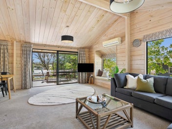 Executors Instructions Clear - It's to be SOLD!