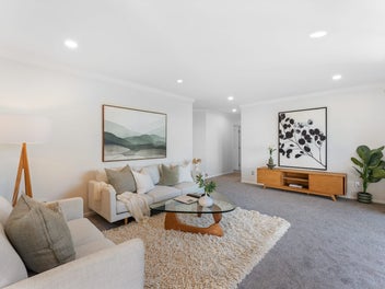 Renovated Single Level Brick & Tile in the Heights