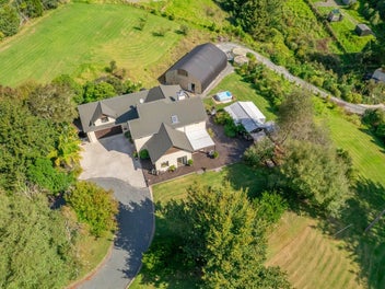 A Private Puhoi Estate -Room For The Whole Family