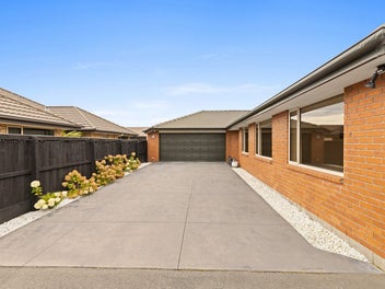 Open Home Saturday Only