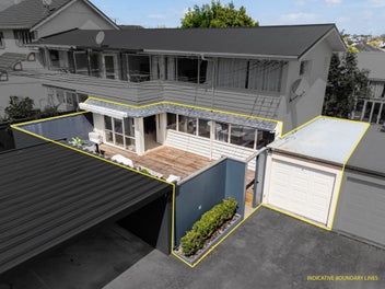 North-Facing Deck & Bays Lifestyle