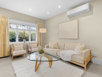 Owner's instructions are clear - Needs to be SOLD.