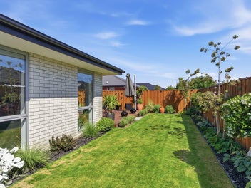 More Than a Home, It's Your Own Private Retreat!