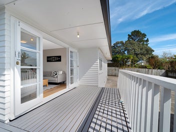 Renovated Kiwi Classic - Move In Ready!